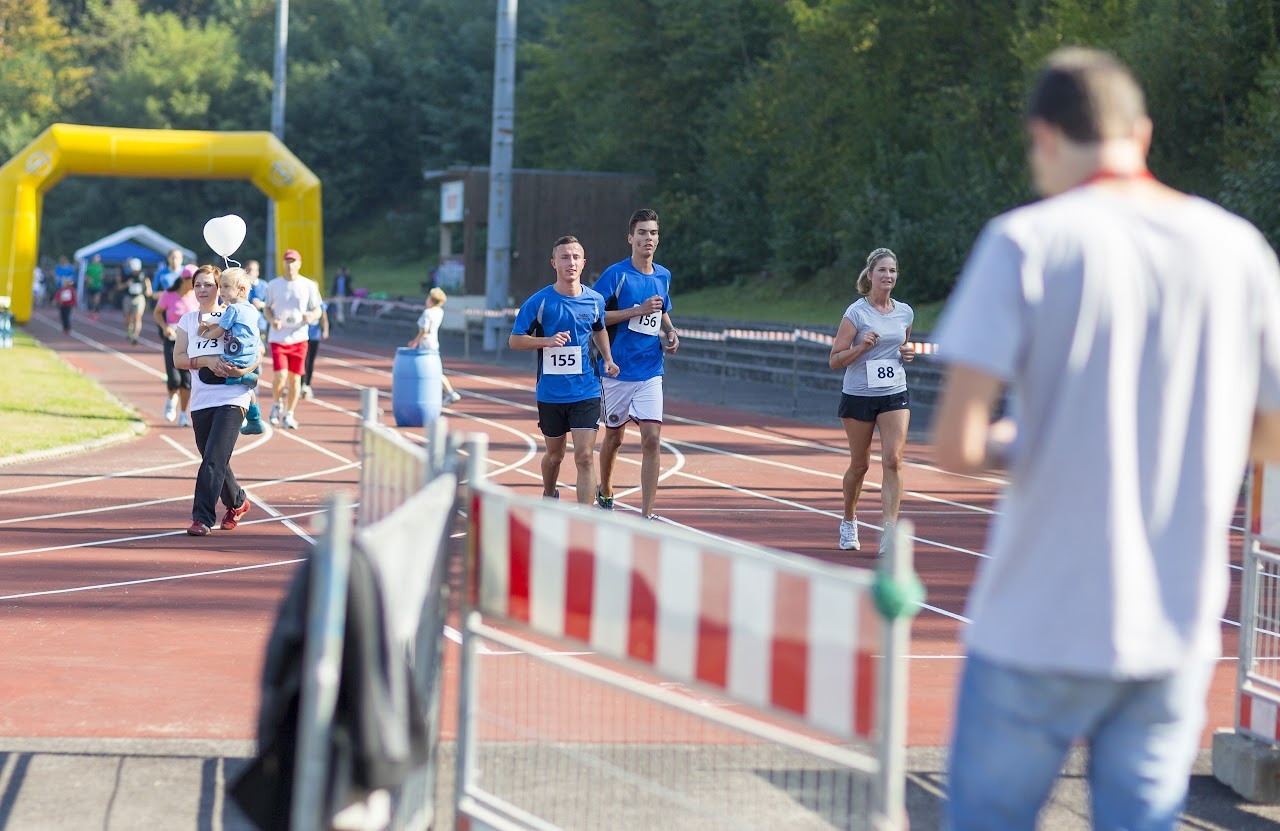 Bild vom 9. Benefizlauf im Jahr 2016. Dies ist das 37. Bild.